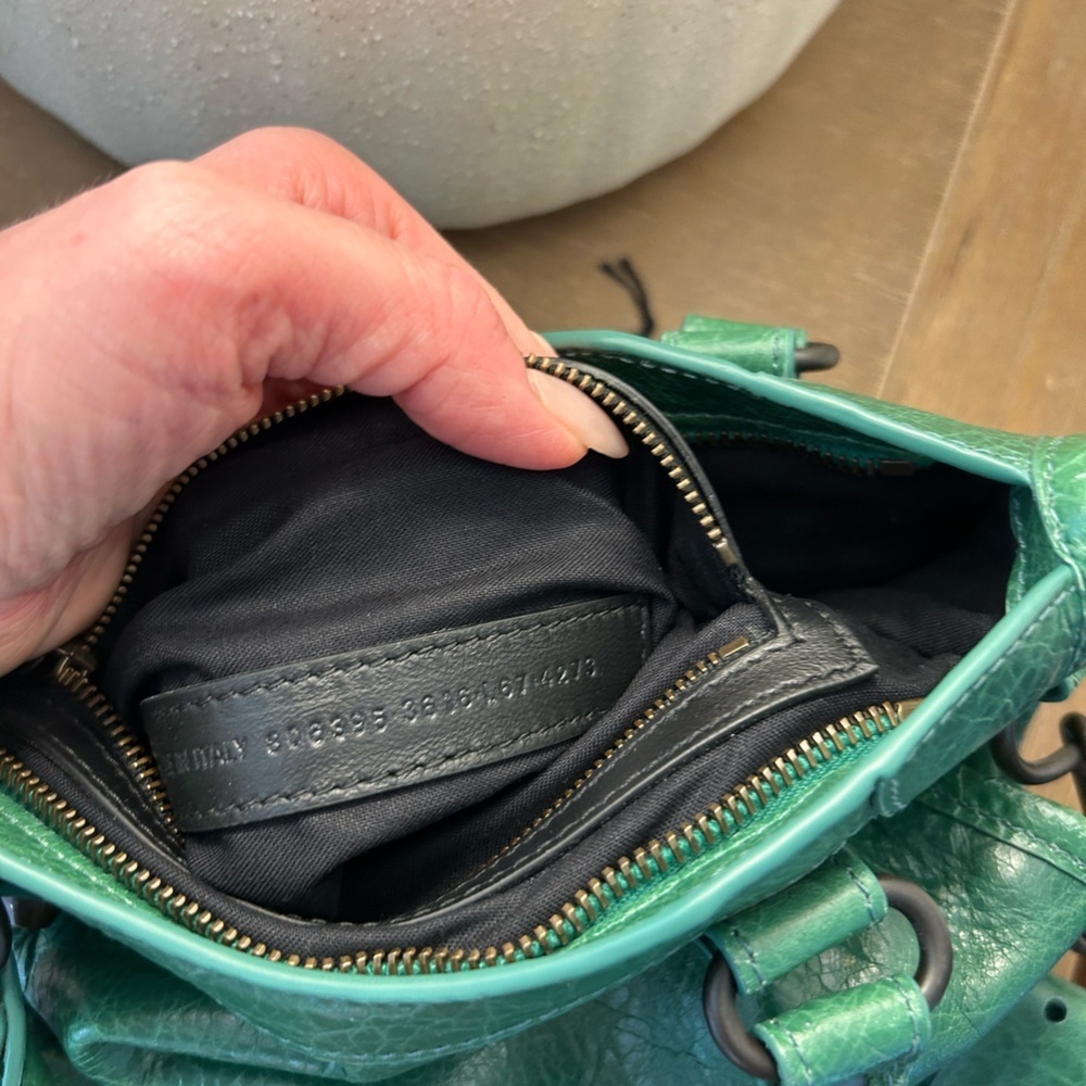 Balenciaga Bag in Emerald Green - Picture 13 of 16